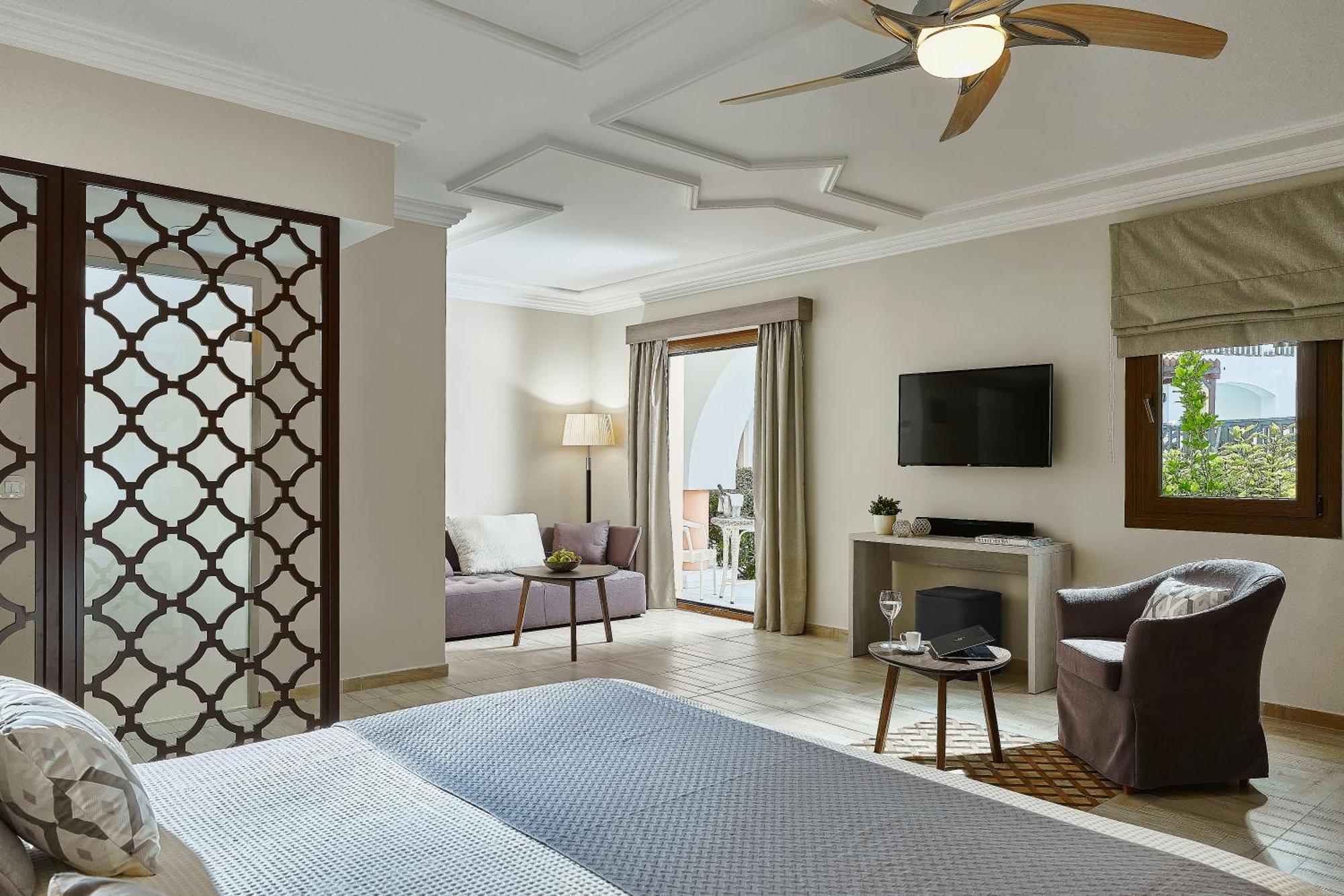 Knossos Royal Hotel แอร์ซอนิสซอส ภายนอก รูปภาพ