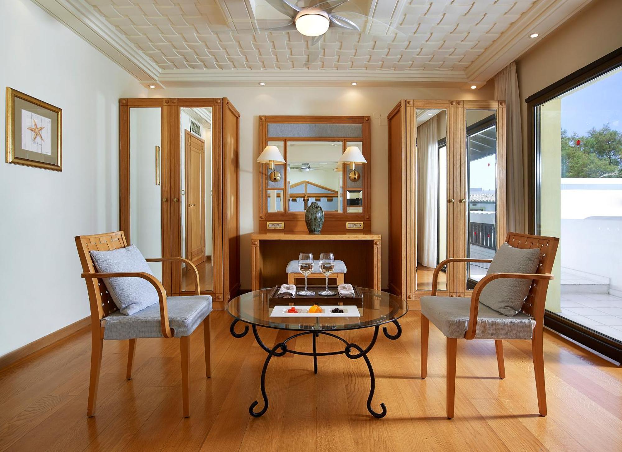 Knossos Royal Hotel แอร์ซอนิสซอส ภายนอก รูปภาพ